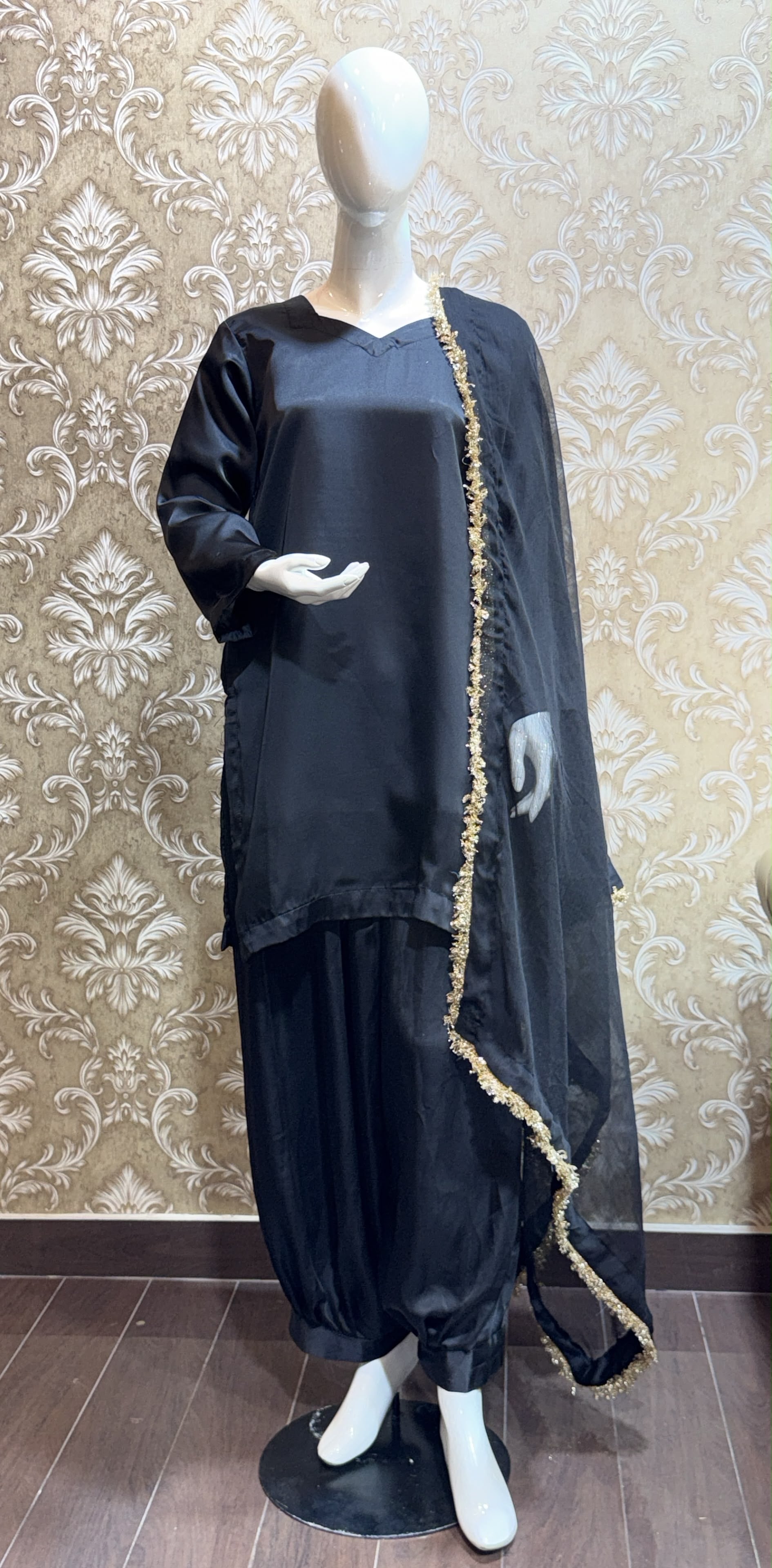 Black Dosti collection