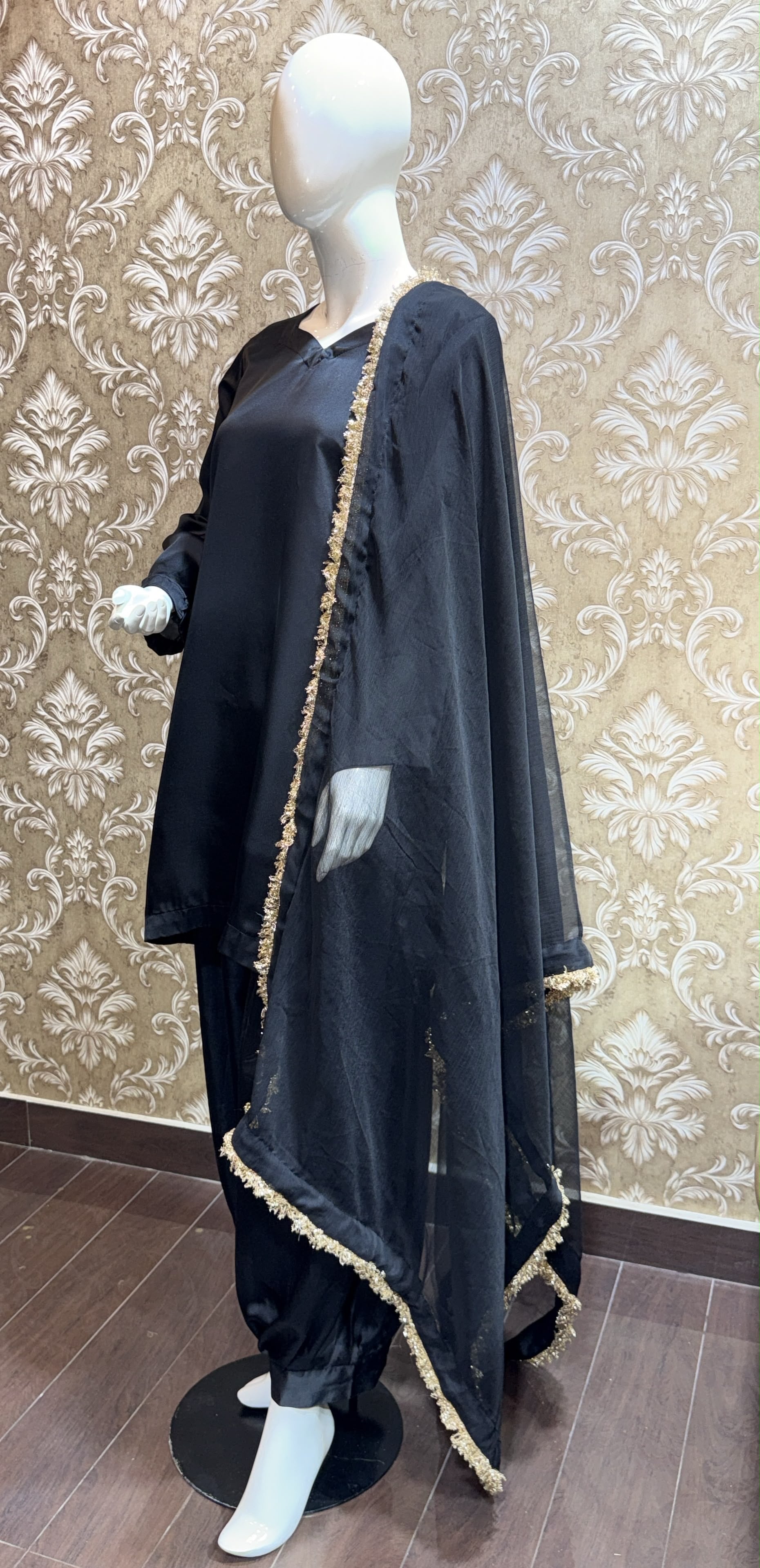 Black Dosti collection