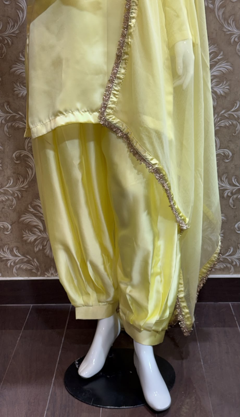Butter Yellow Dosti set