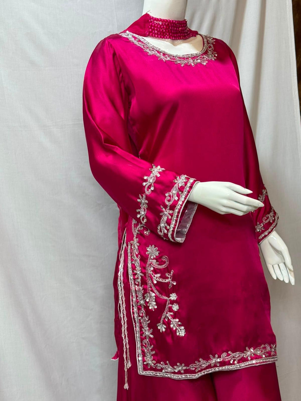 Fuchsia 1980 Choker Style