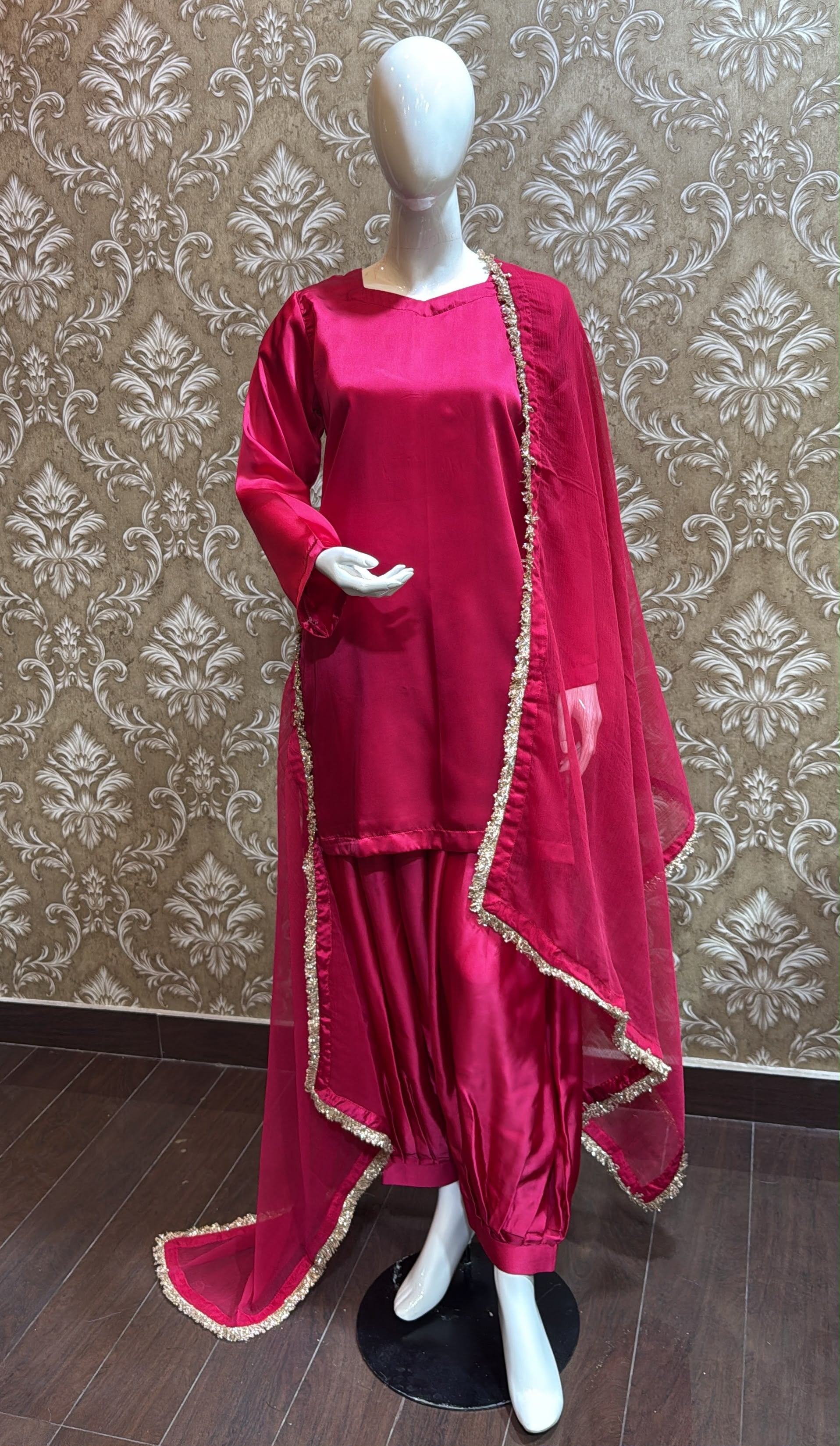 Red dosti collection