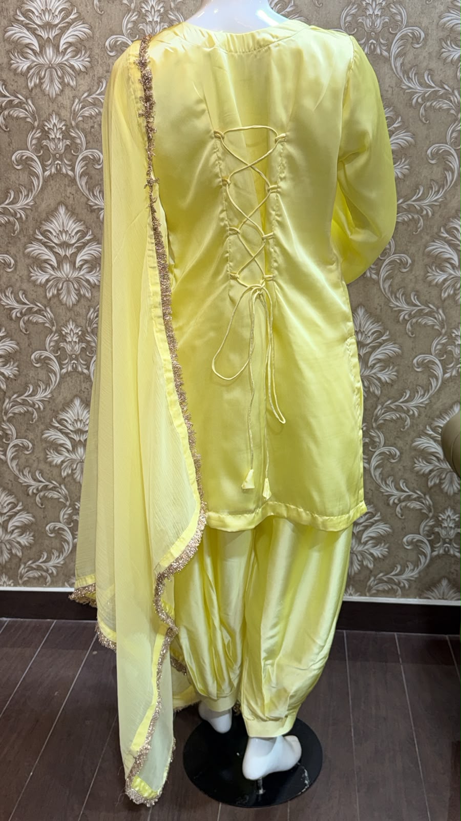 Butter Yellow Dosti set
