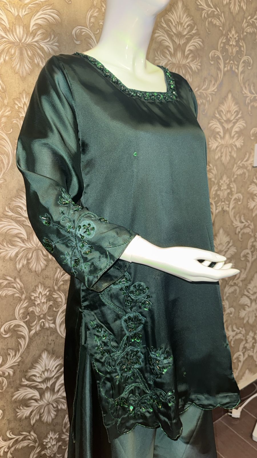 Green Square Neck