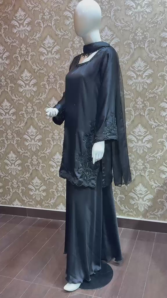 Black square neck